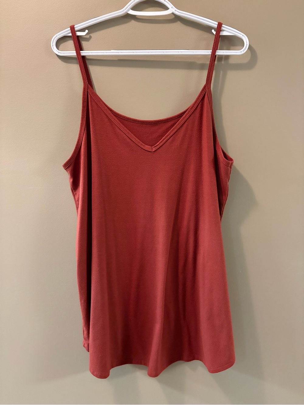 Zenana Outfitters Rust Red V-Neck Spaghetti Strap Camisole
